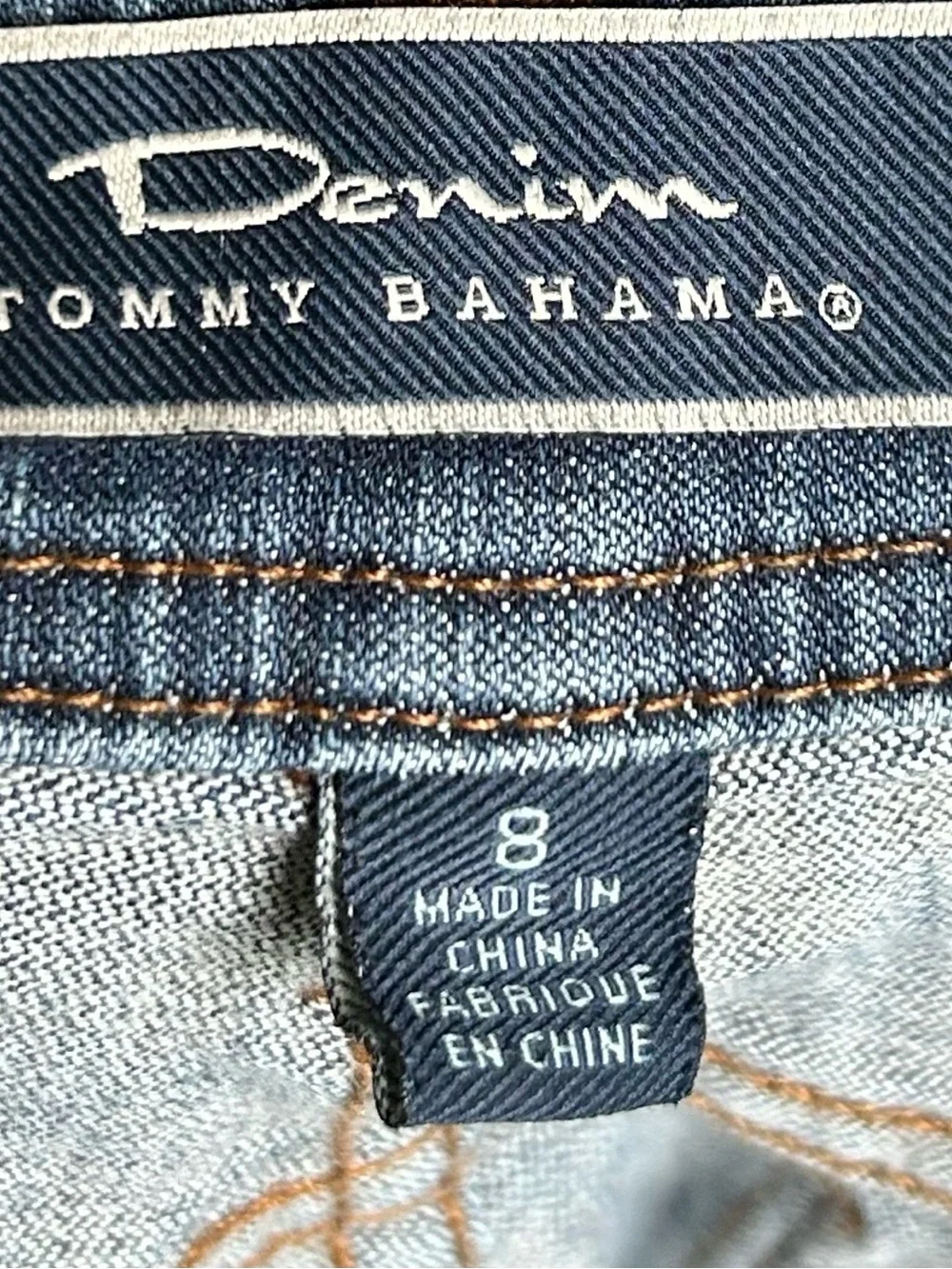 Tommy‎ Bahama Denim Capri Pants Womens Size 8 Stretch Blue Wash Casual